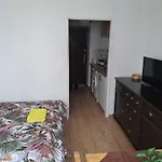 Kwatera Na Wspolnej * Varşova
