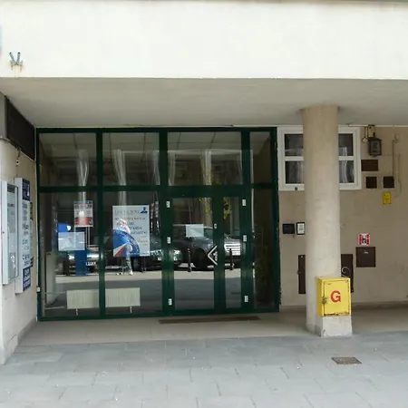 Kwatera Na Wspolnej Warsaw